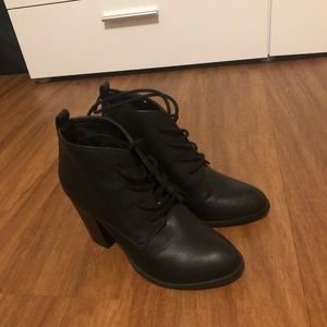 Forver 21 ankle boots 5.5